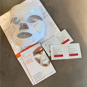 Dr Dennis Gross White LED Skincare Mask